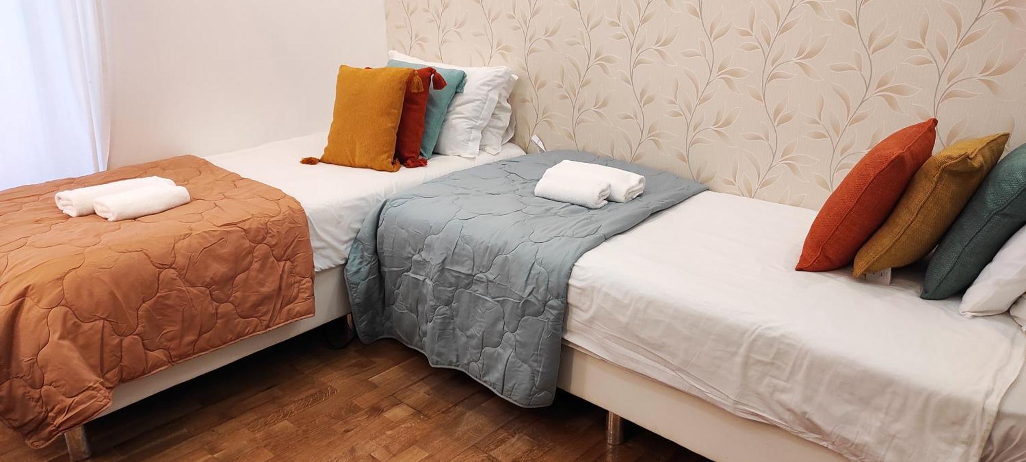 Sweet Close To Famous Avenue Liberty Pensión 3*