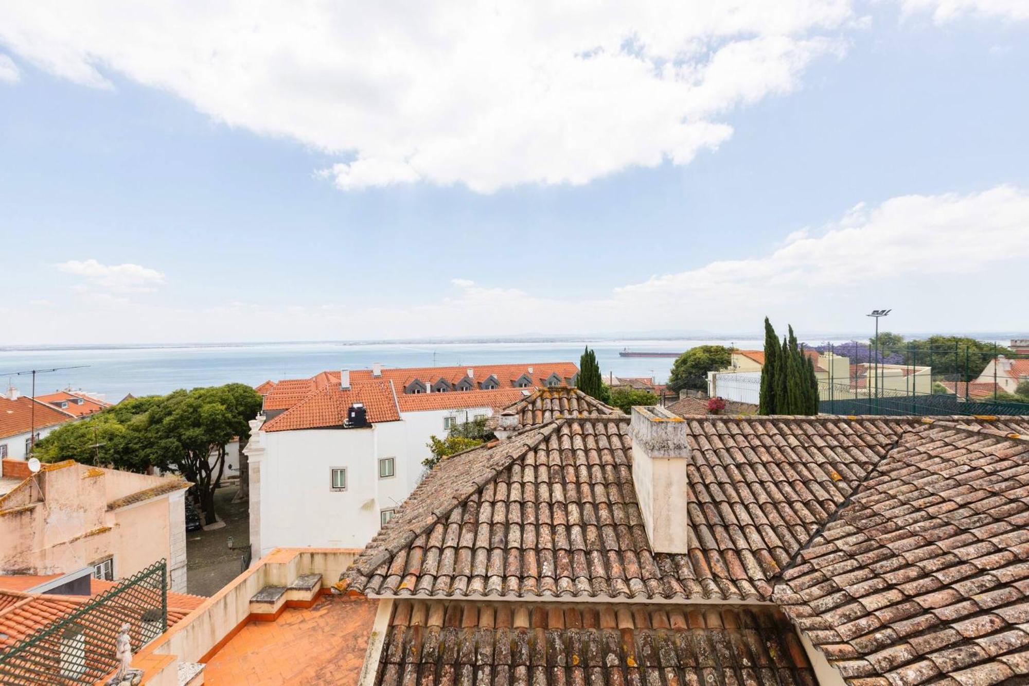 My Lx Flat Castle Alfama Apartment