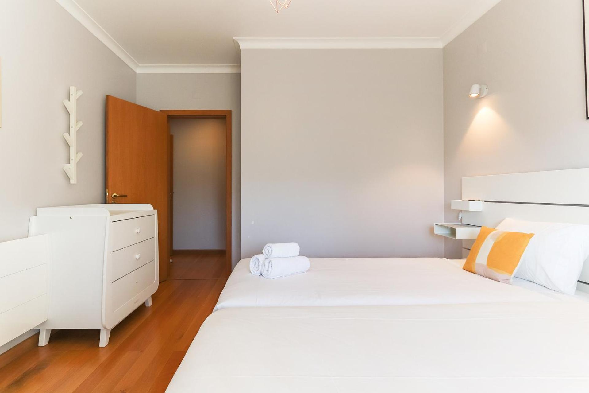 Telheiras Premium By Homing Apartment *