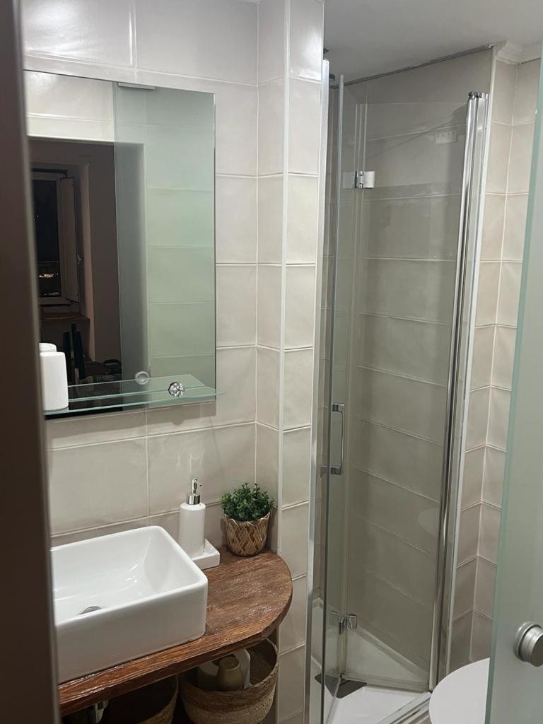 Alfama Authentic Apartamento *