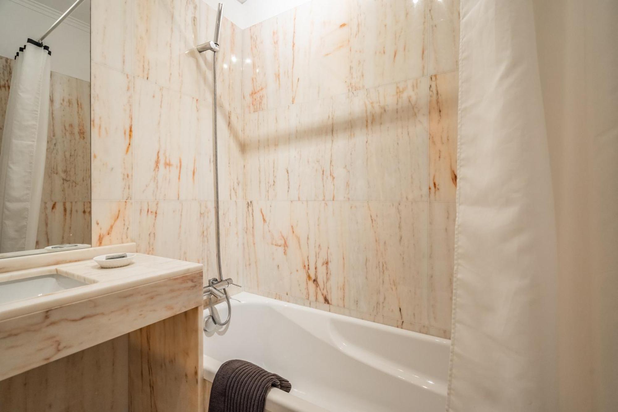 Apartamento Akicity Anjos Crystal *