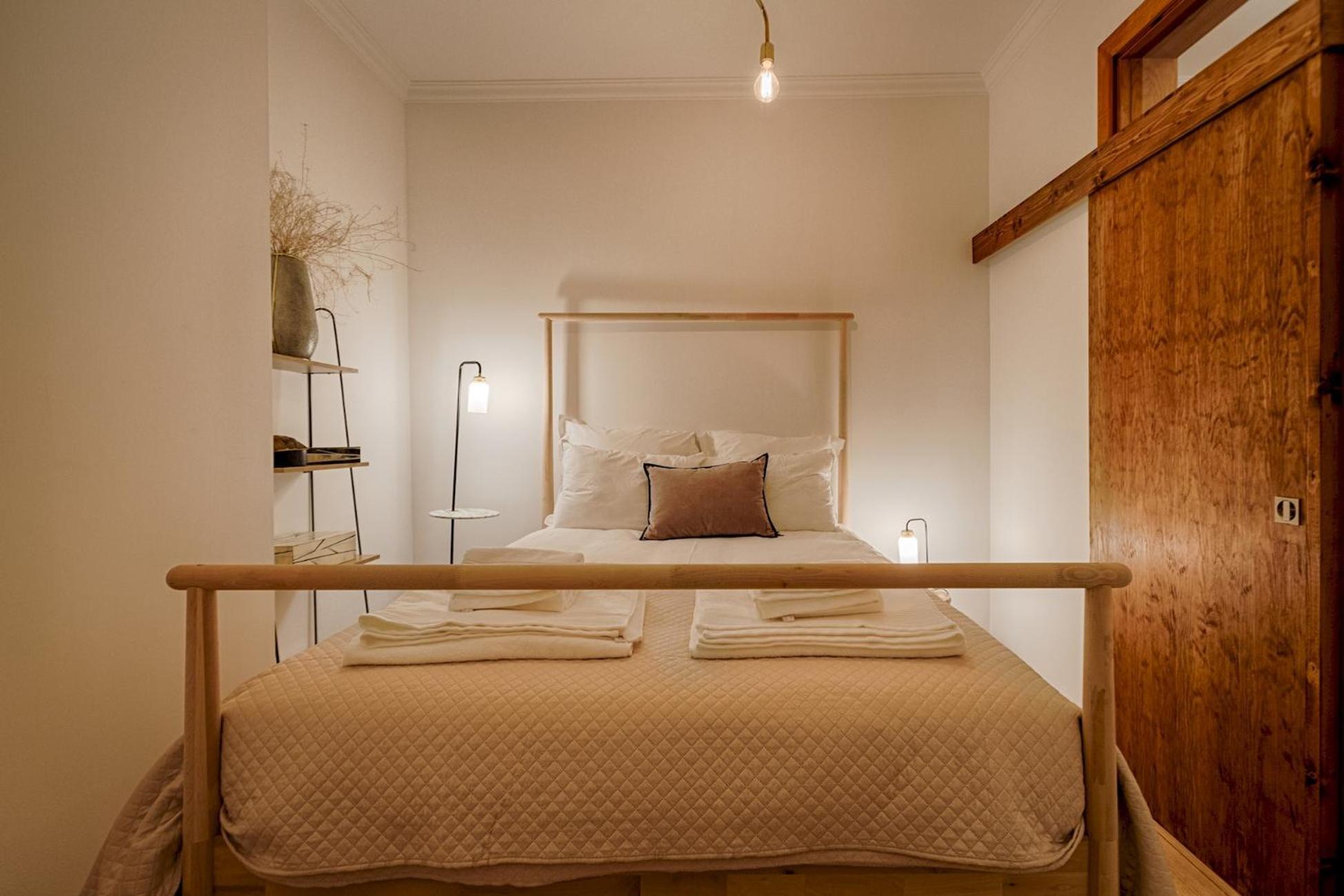 Master Historical Gem In Chiado Apartment