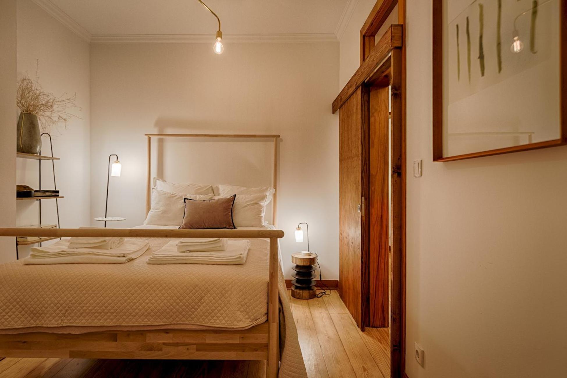 Master Historical Gem In Chiado Apartment