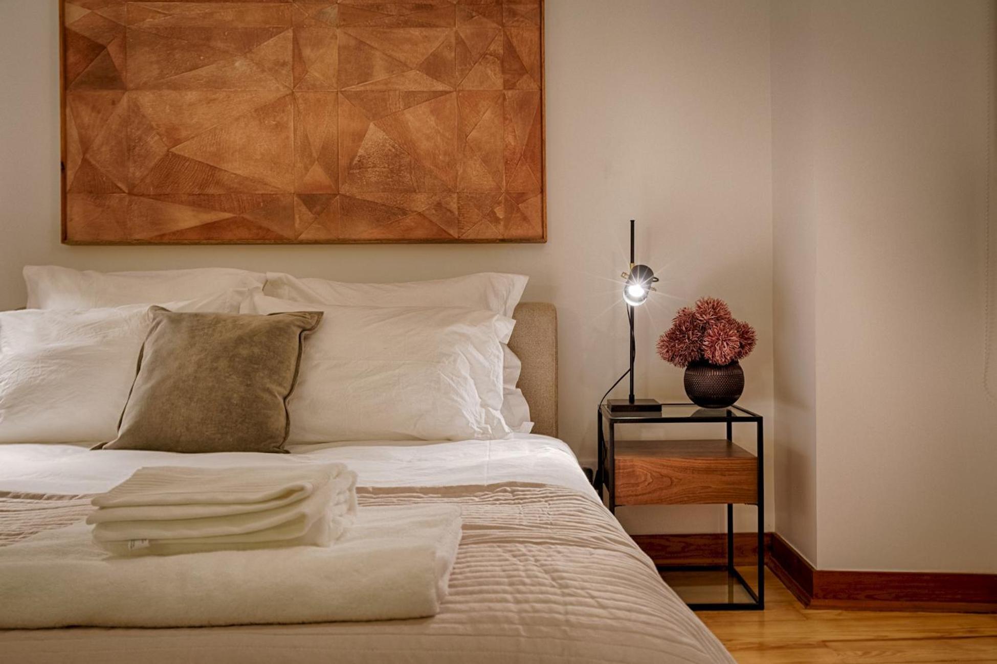 Master Historical Gem In Chiado Apartment