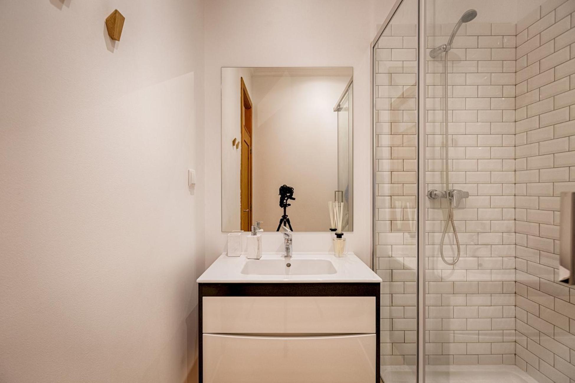 Master Historical Gem In Chiado Apartment *