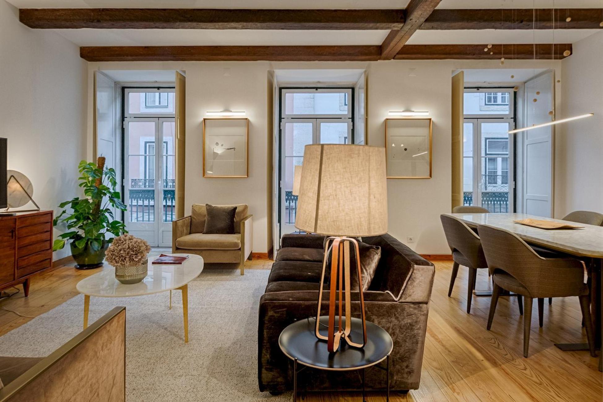 Master Historical Gem In Chiado
