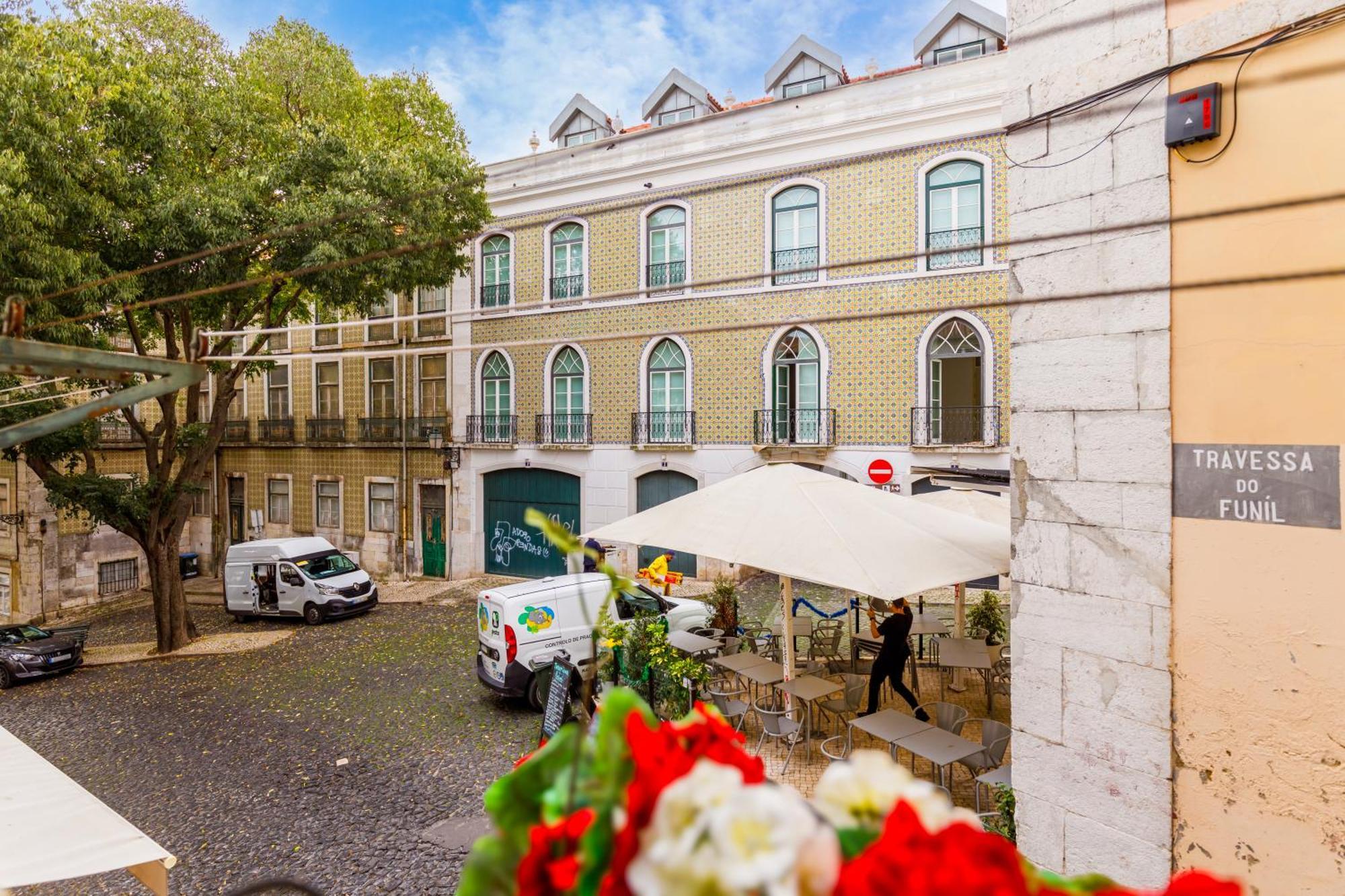 Sublime Medieval Alfama Apartamento