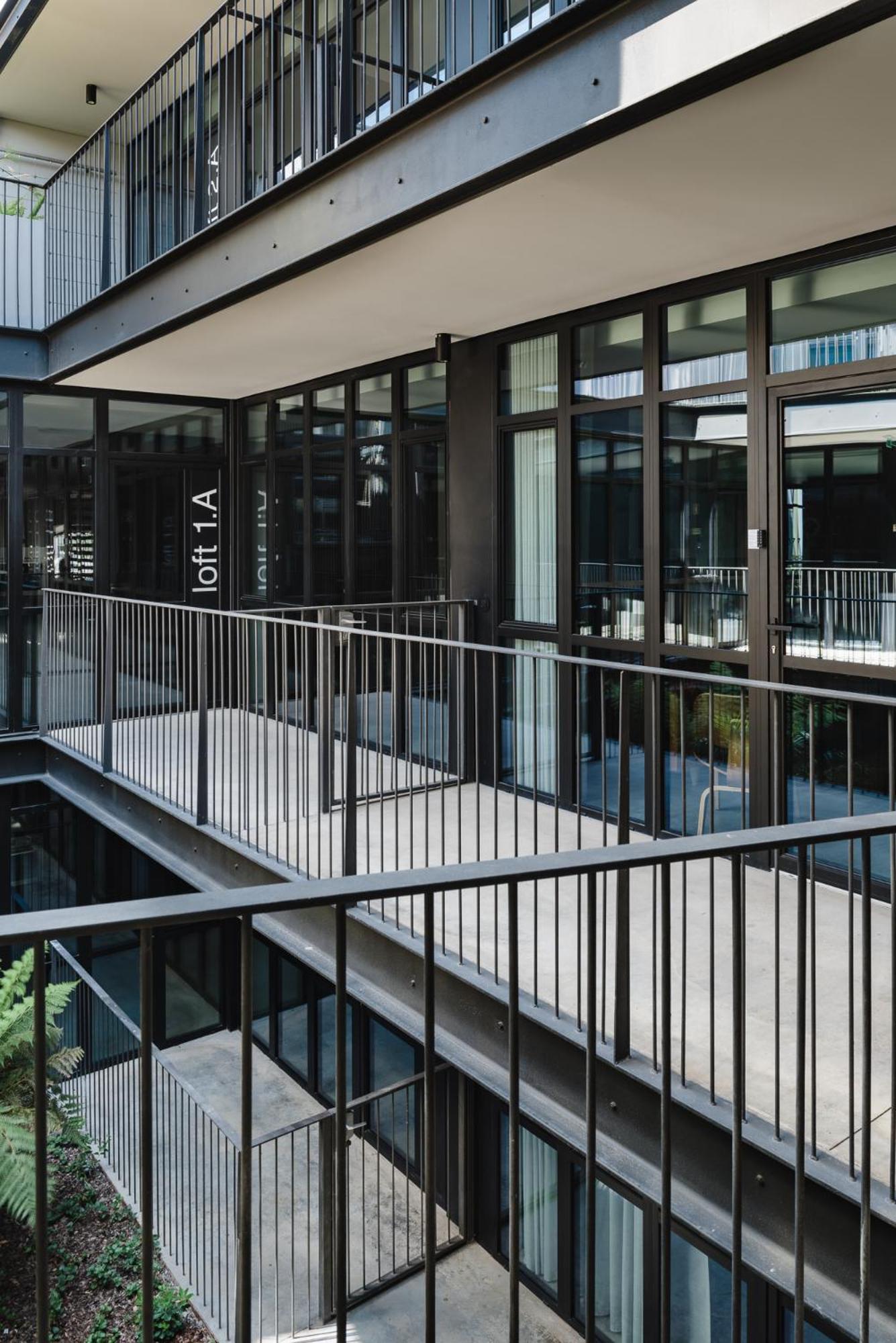 Five Stars Alcantara Lofts