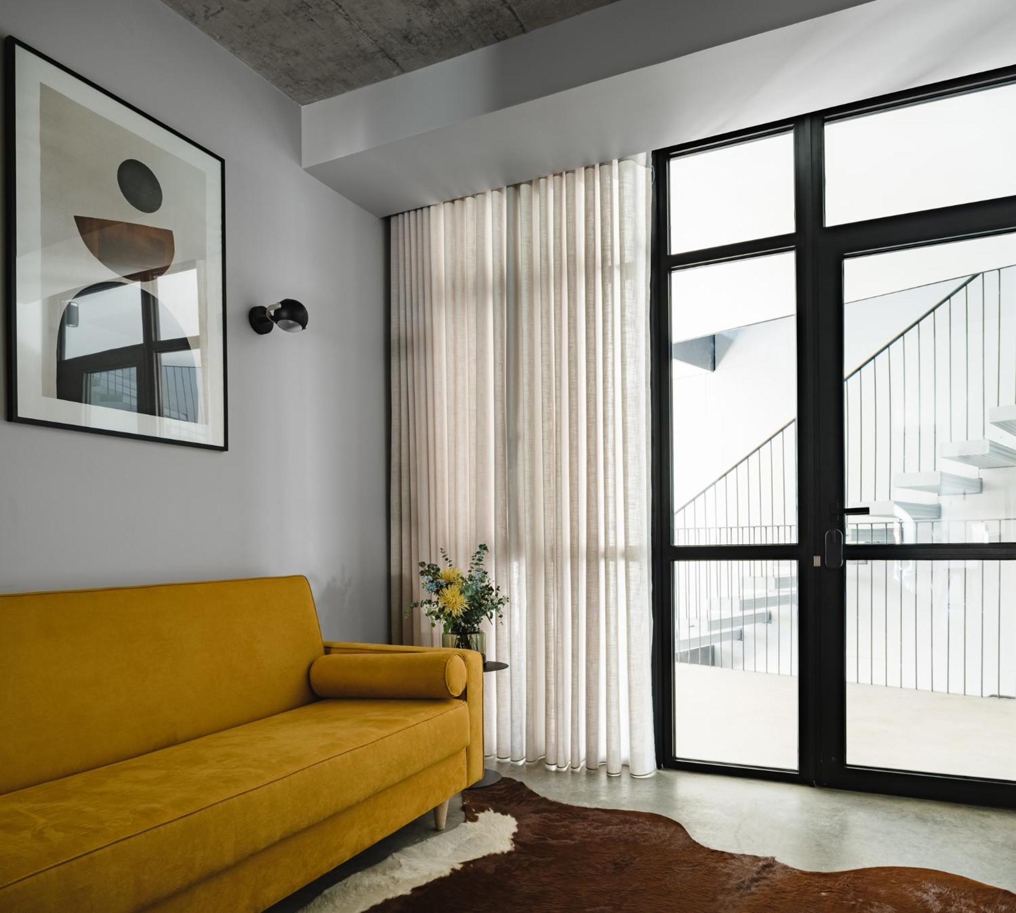 Five Stars Alcantara Lofts