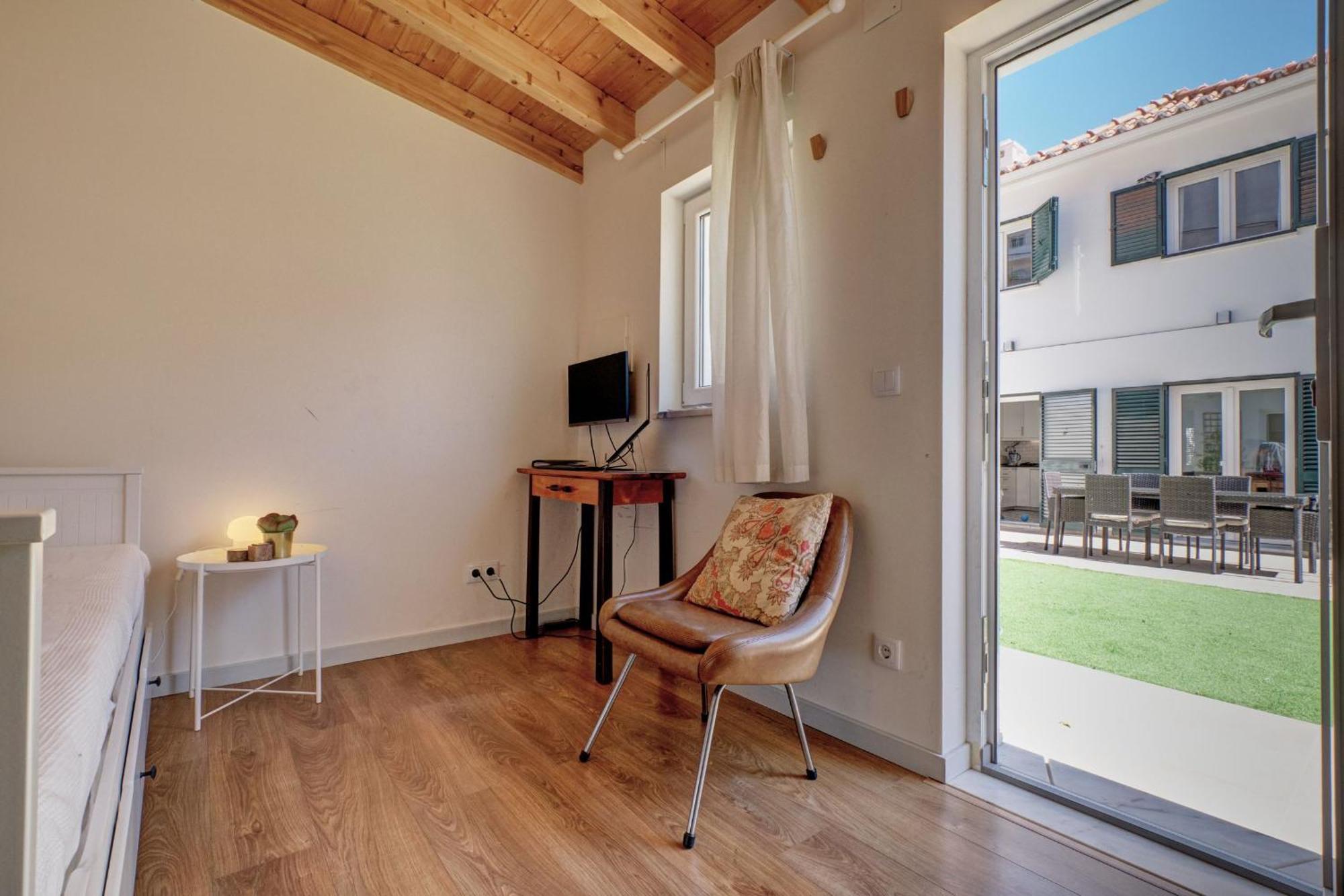 Comfortable Town House In Quiet Area By Lovelystay Сasa de vacaciones Lisboa