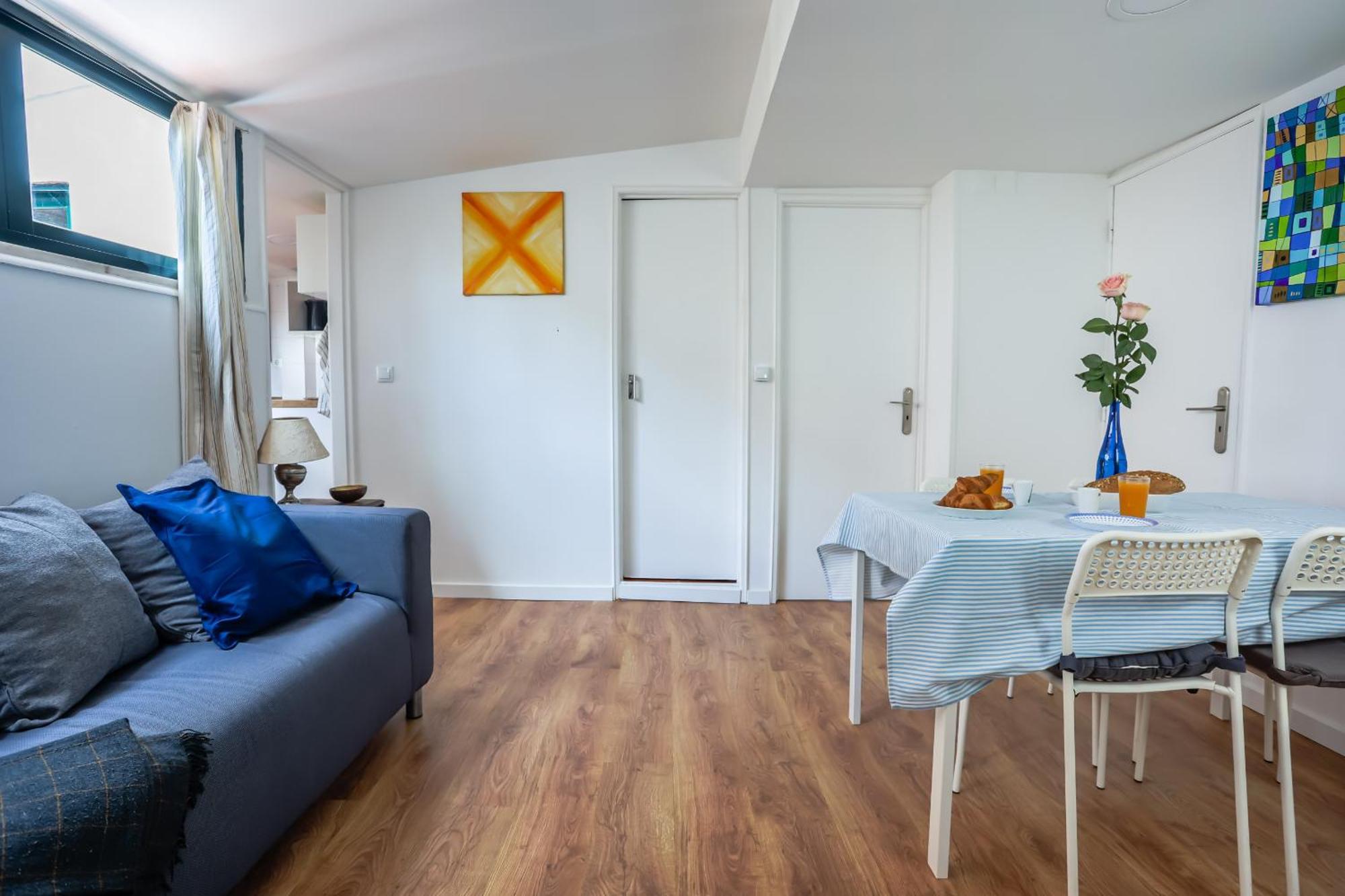 Apartamento Cozy 3 Bedroom In Lively Bairro Alto *