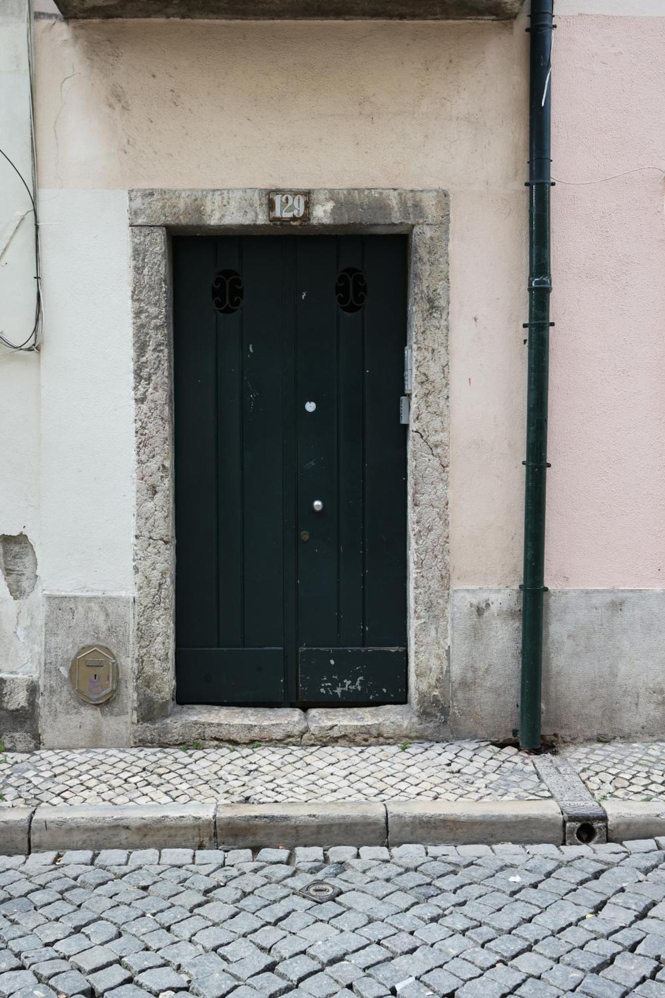 Apartamento Cozy 3 Bedroom In Lively Bairro Alto *