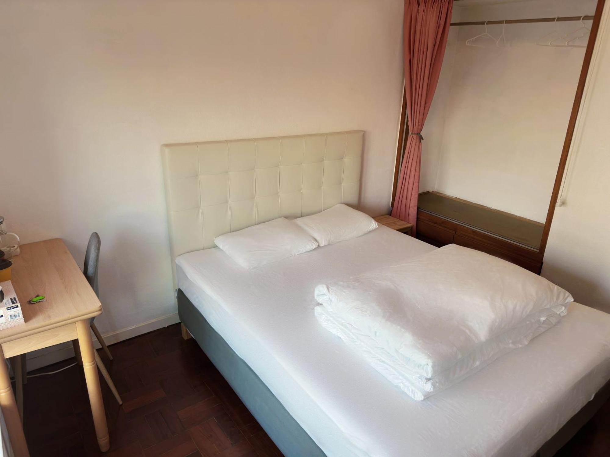 Quarto em Acomodações Particulares Cozy Near Metro & Airport Lisboa