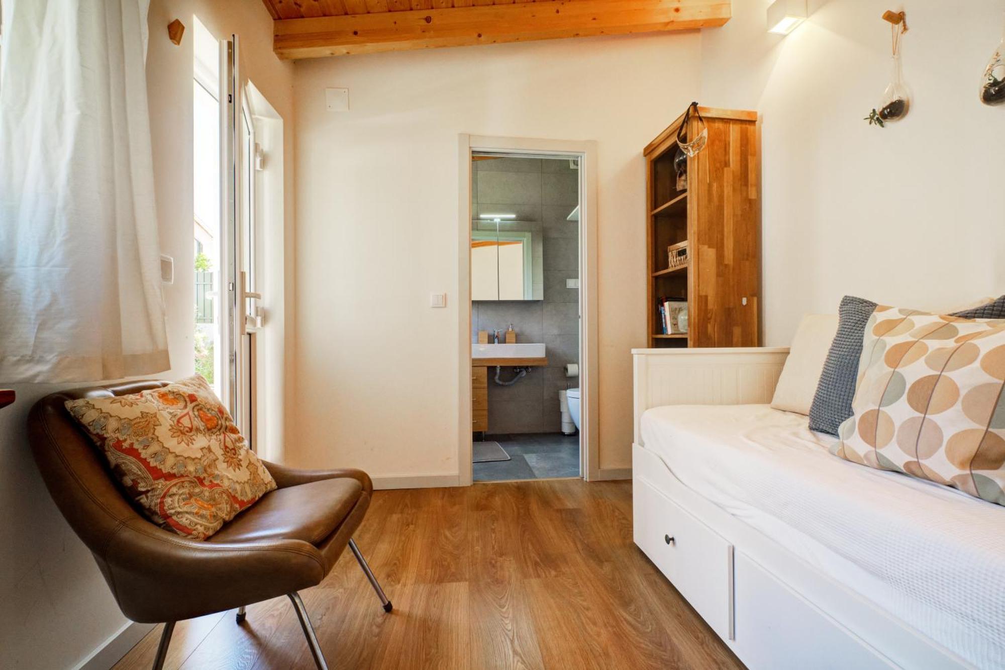 Comfortable Town House In Quiet Area By Lovelystay Сasa de vacaciones
