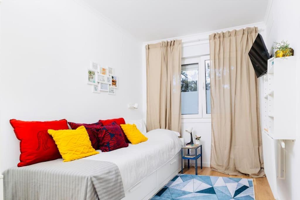 Modern 3 Bedroom Flat In Apartamento *