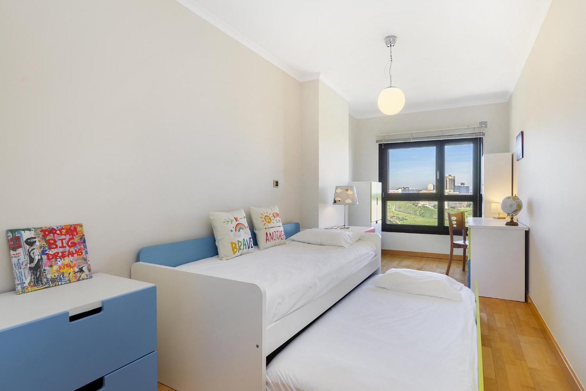 Apartamento Spacious 2br With Free Parking In By Soulplaces *