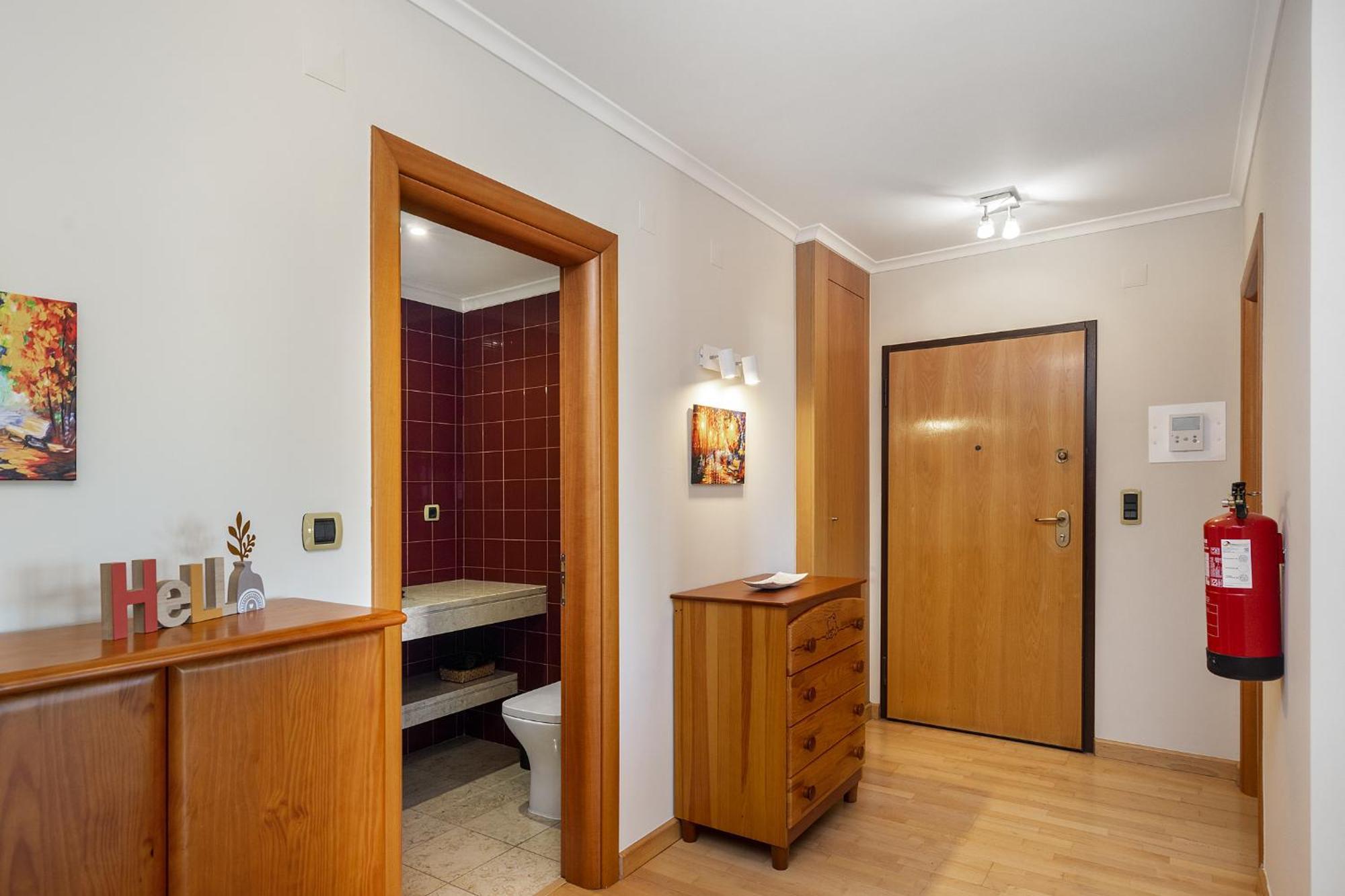Spacious 2br With Free Parking In By Soulplaces
