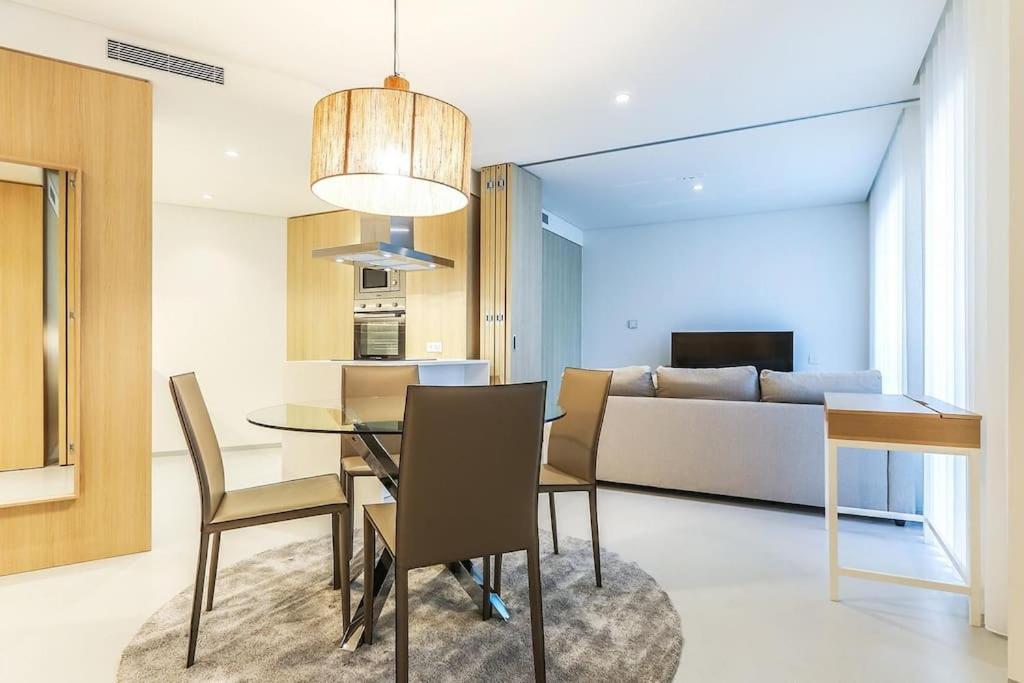 Pombal Contemporary Ac Elevator Apartment Lisbon