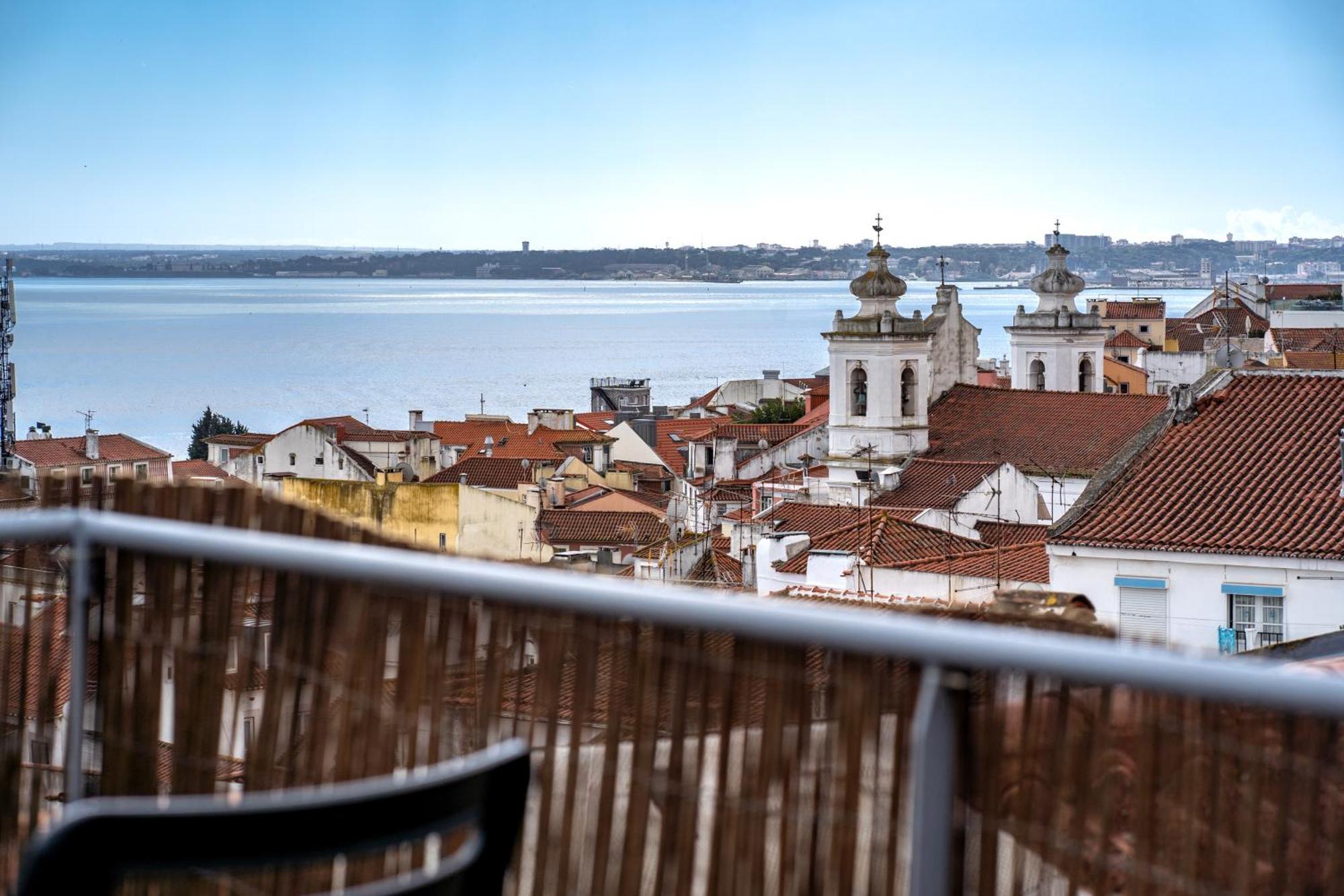 Alfama Terrace 360º - Private Terrace With Exceptional River View With A/c! Apartamento *