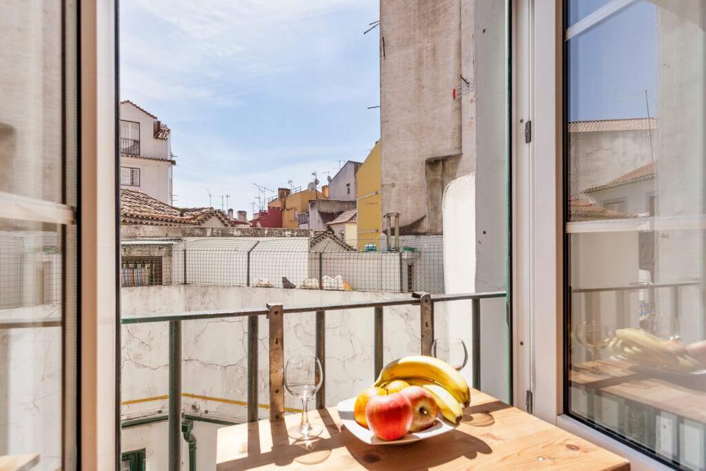 Apartment Alfama Iii - French Balcony And Smart Check-in Lisbon