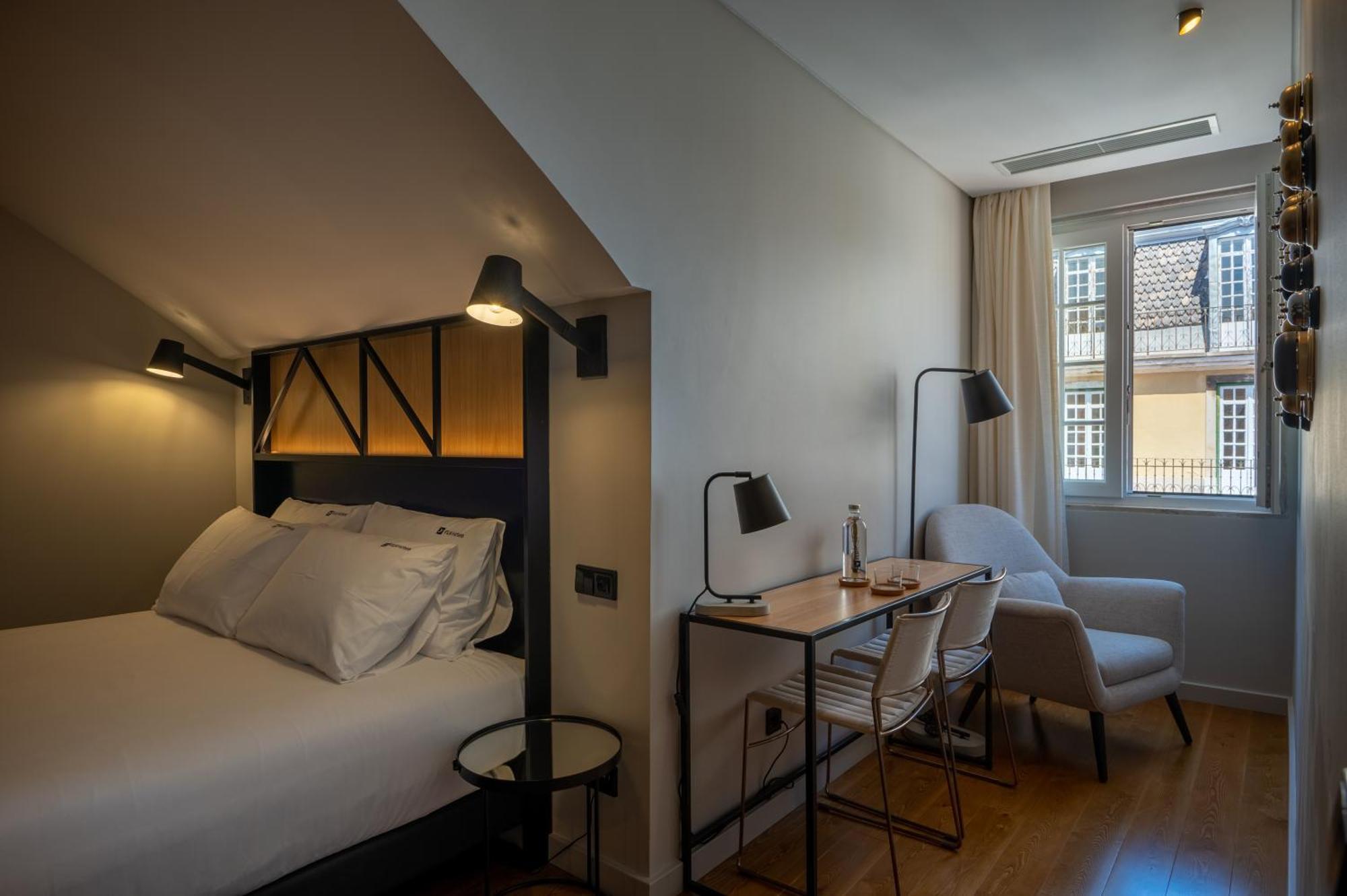 Hotel Ferraria Xvi Flh