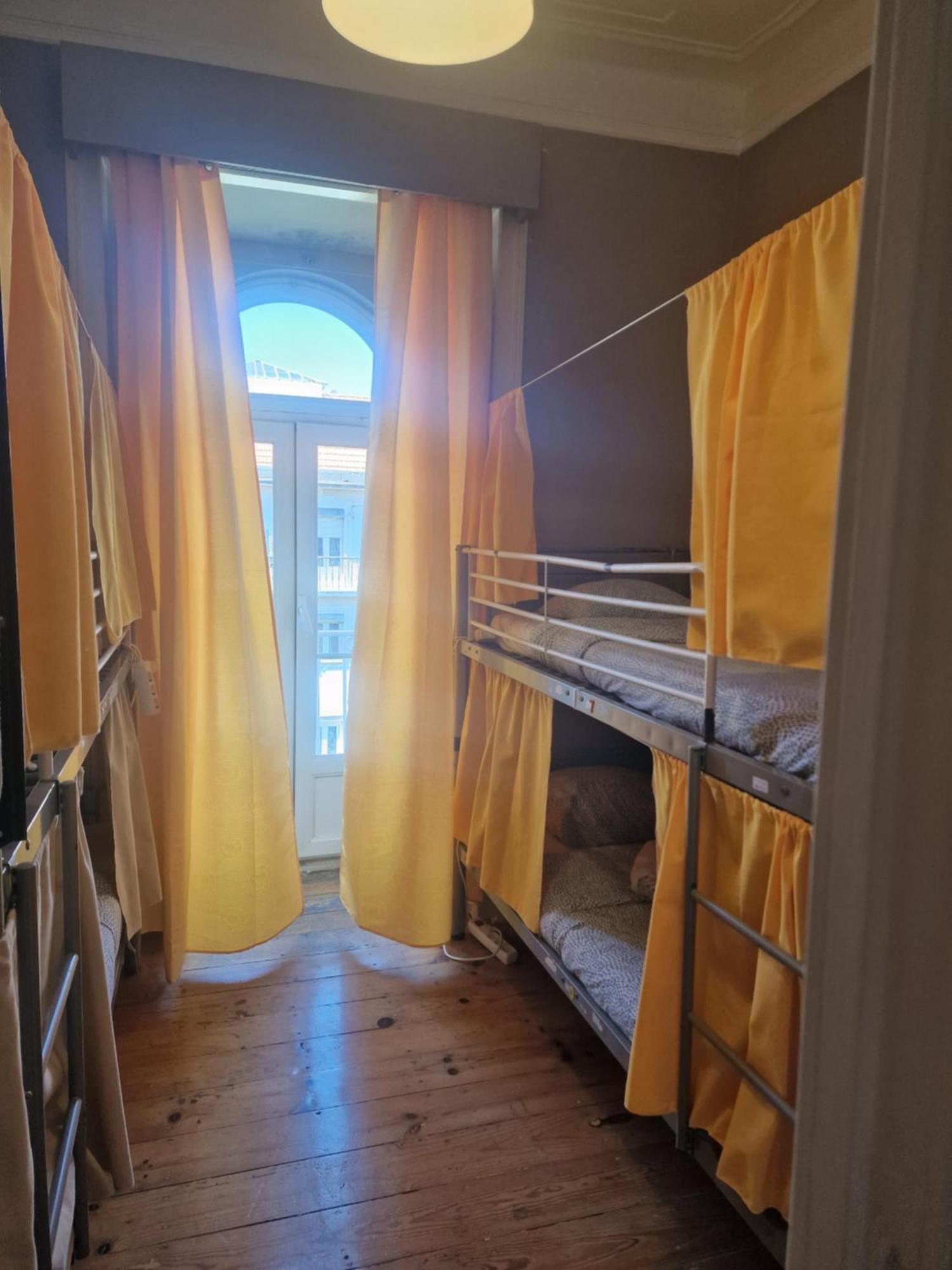 Hostal D&n *