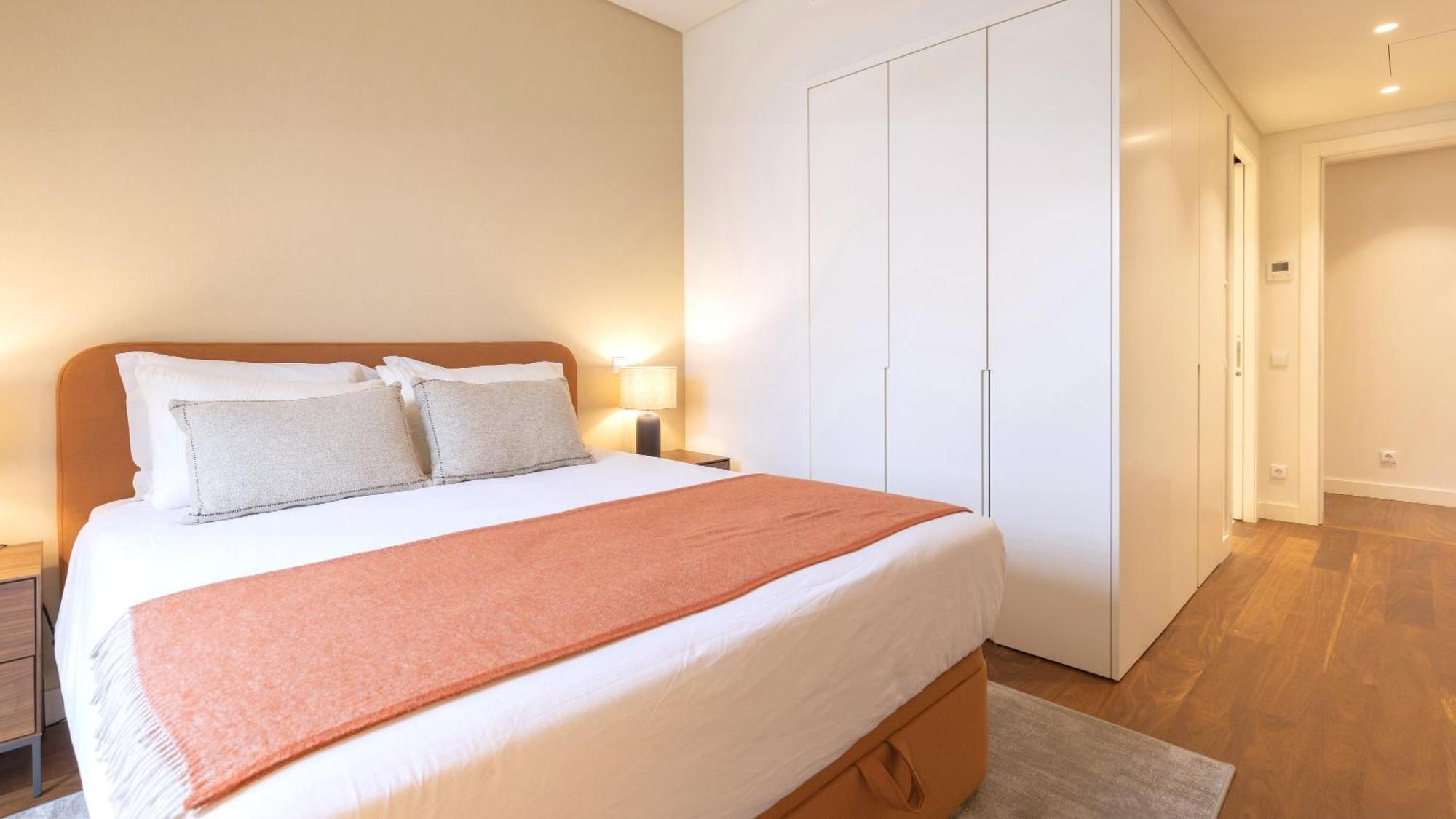 Apartamento Stunning With Balcony By Lovelystay