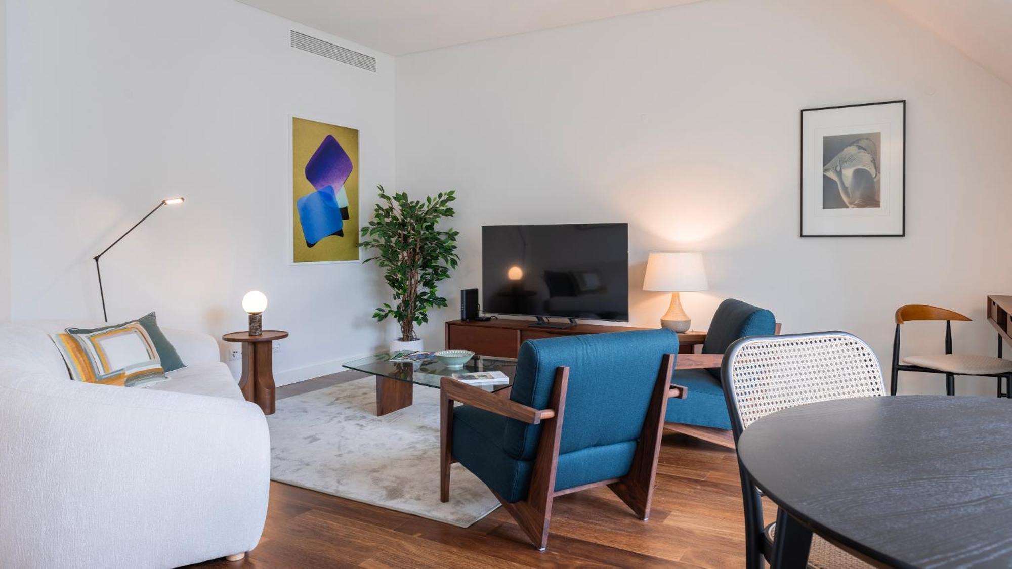 Stunning With Balcony By Lovelystay Apartamento