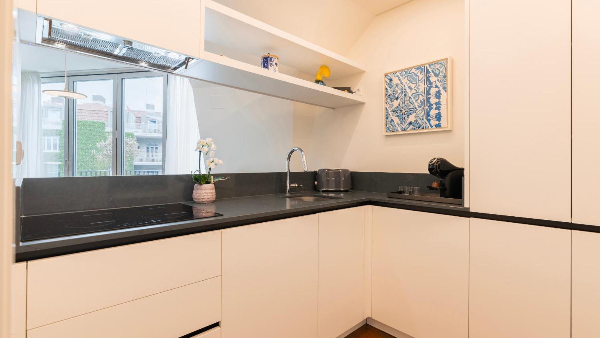 Stunning With Balcony By Lovelystay Apartamento Lisboa