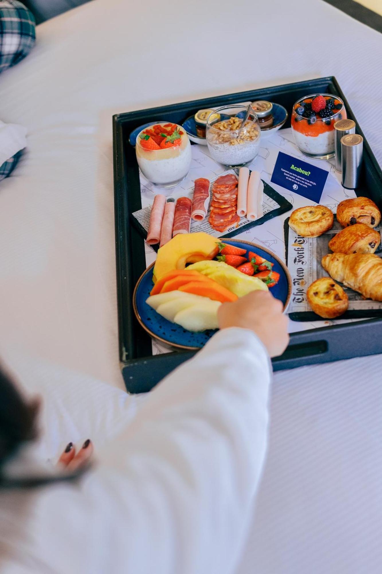Hotel Doubletree By Hilton Fontana Park 4*