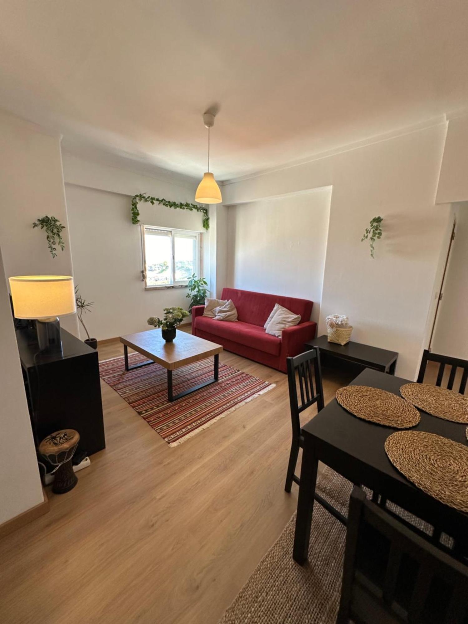 Bright Spacious 1 Bedroom