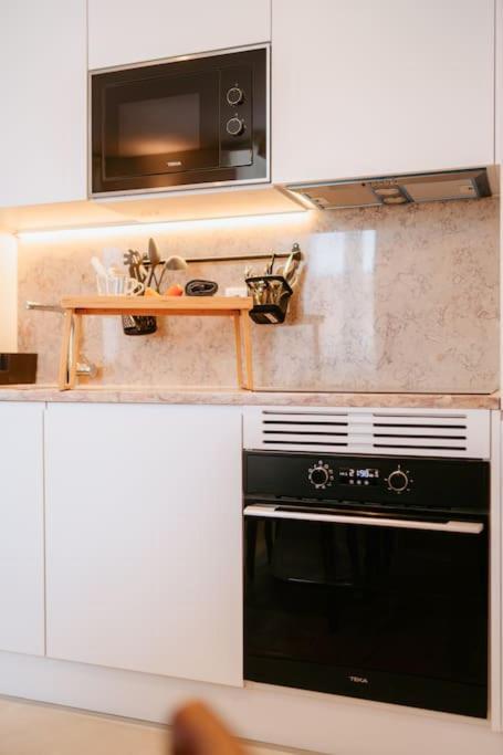 Orange House - Beautiful Two-bedroom 1d * Lisboa