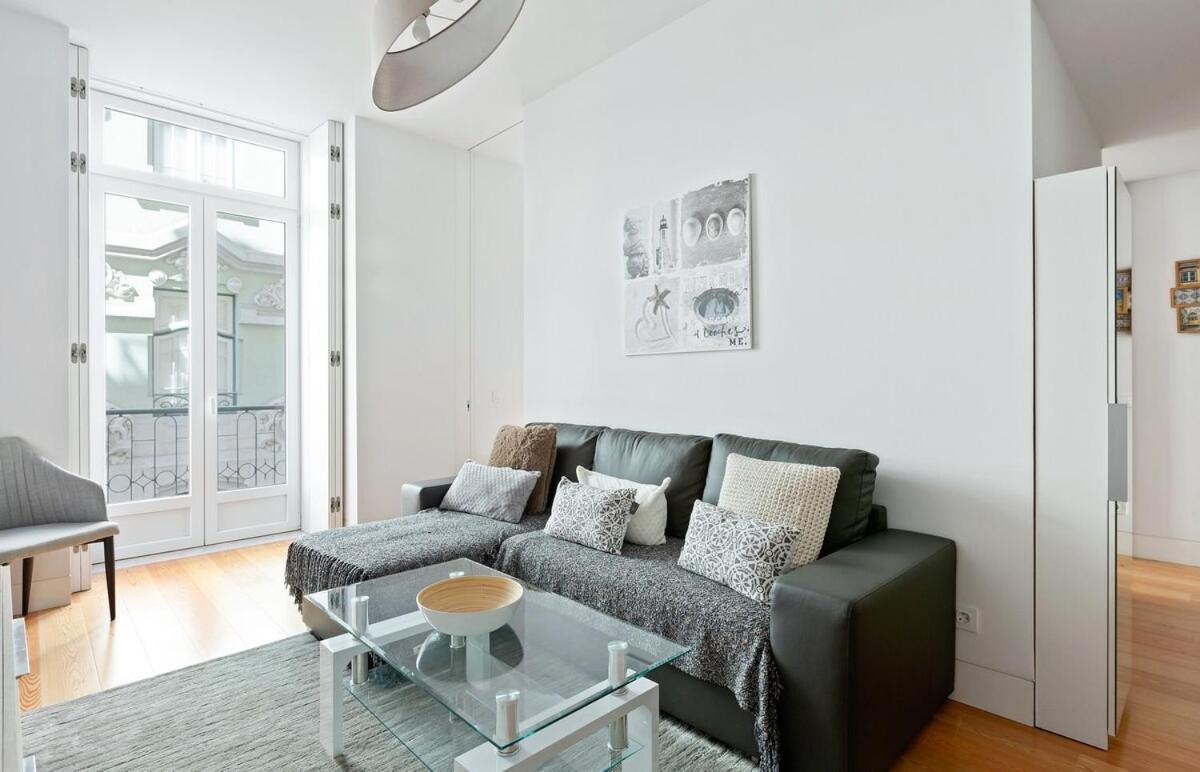 Spacious 1 Bedroom Near Baixa Apartamento *