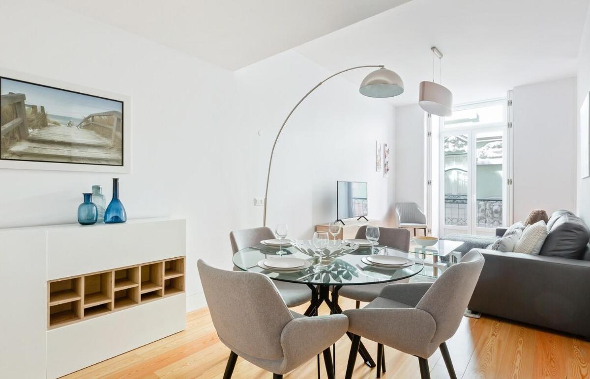 Spacious 1 Bedroom Near Baixa Apartamento