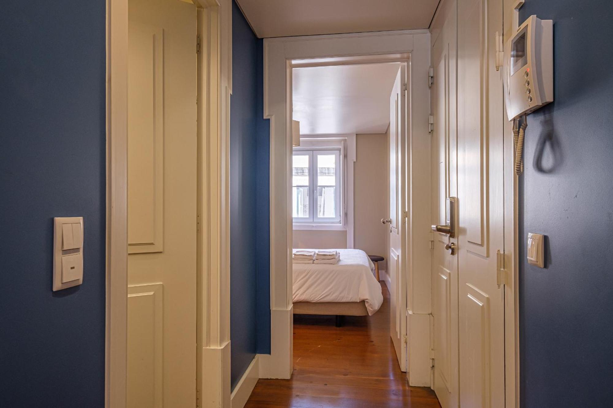 Nomad's Downtown - 3bdr S Juliao Apartamento