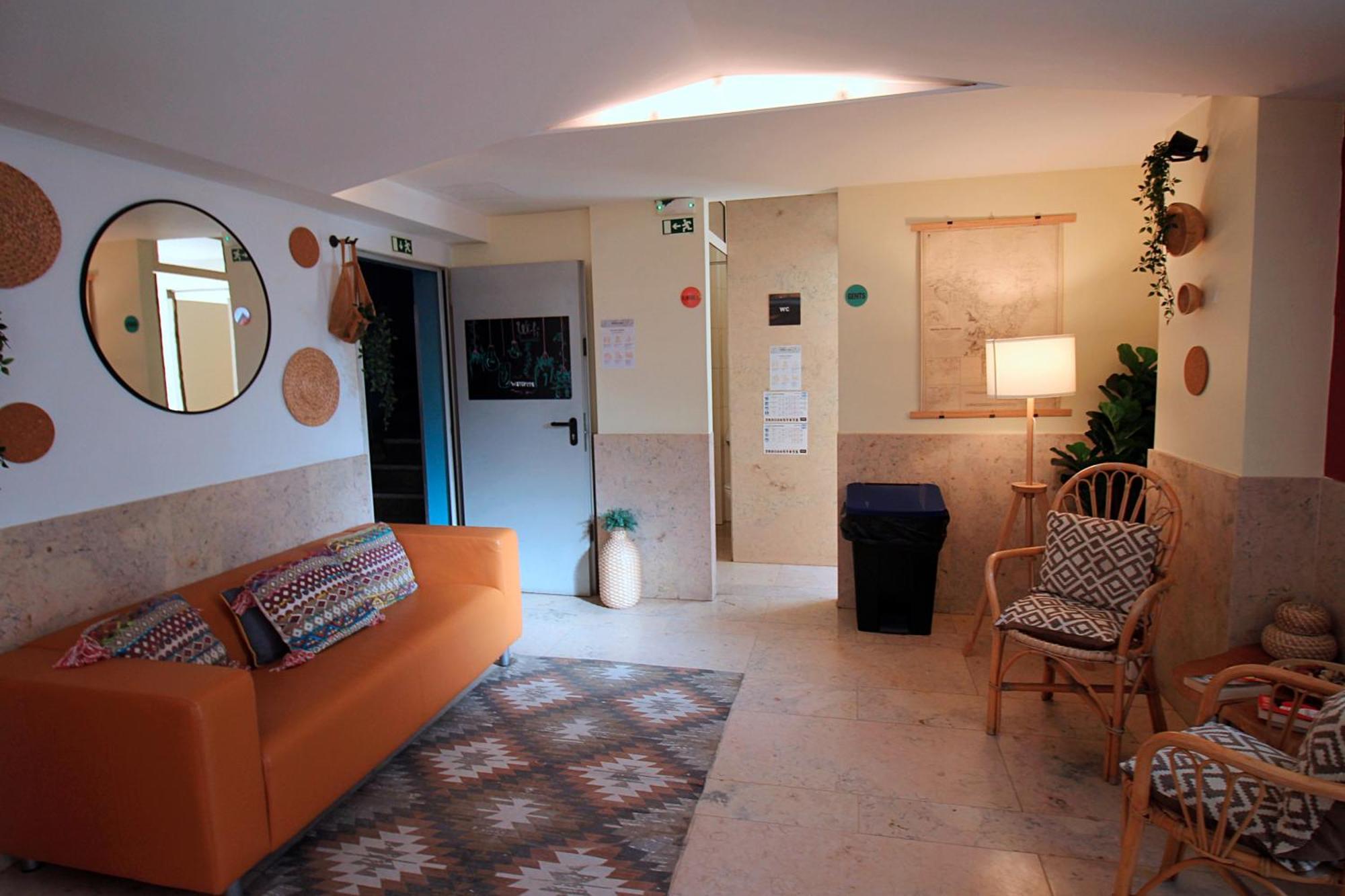 Wot Nomad Hostal