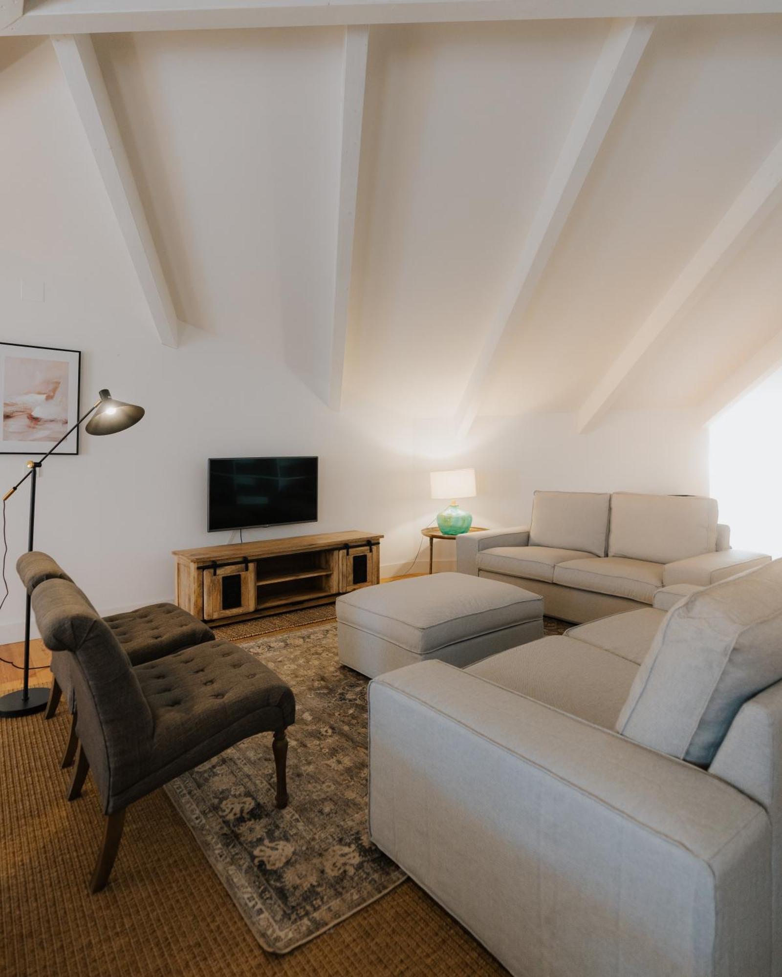 Almalusa Baixa/chiado Pensión 4*
