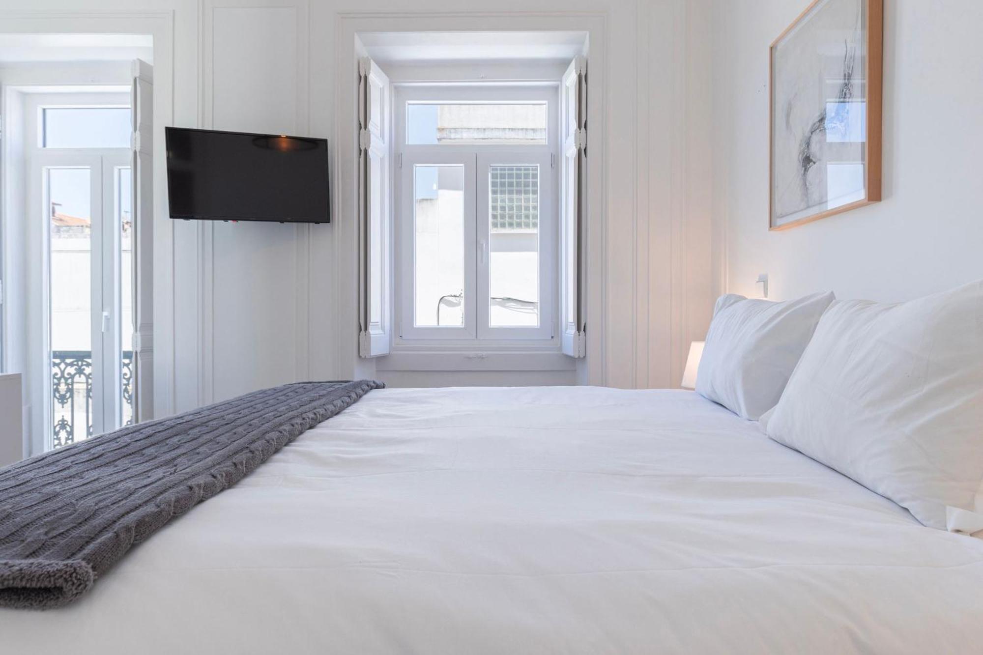 Hidden Oasis With Pool By Lovelystay Apartamento Lisboa