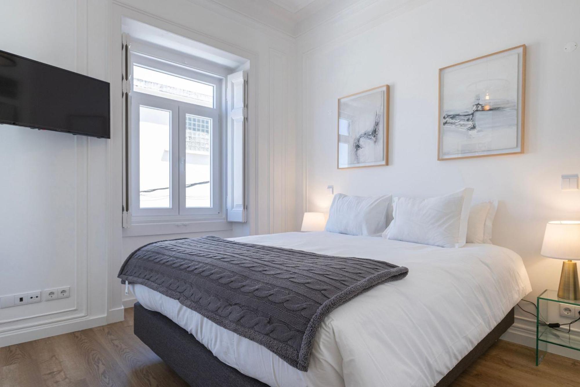 Hidden Oasis With Pool By Lovelystay Apartamento Lisboa