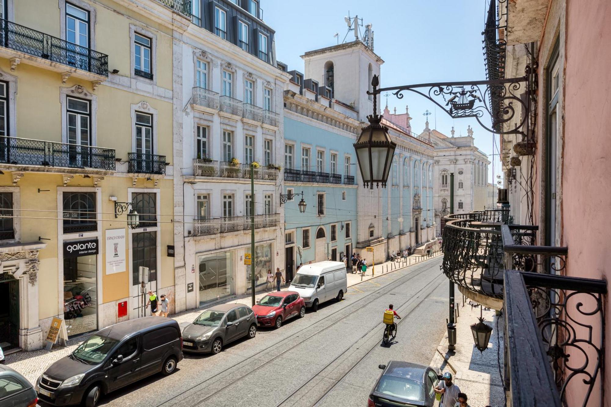 Chiado Urban *