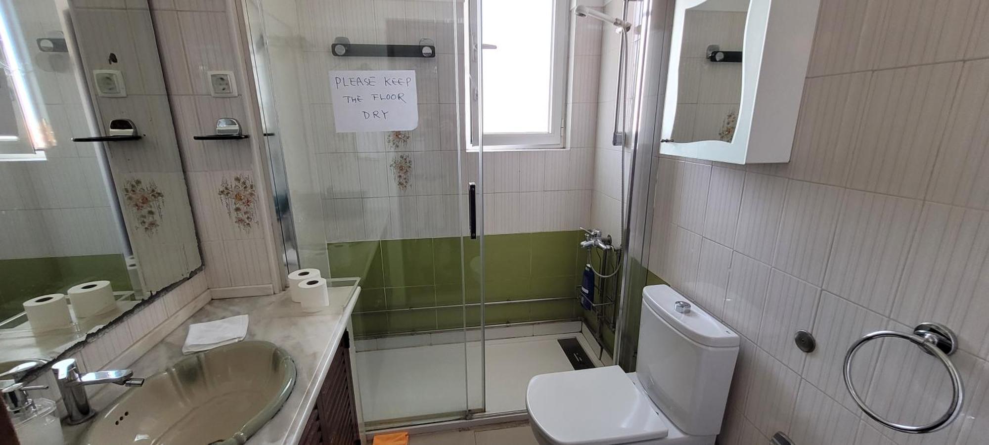 Cozy Near Airport , Metro And Train Station *