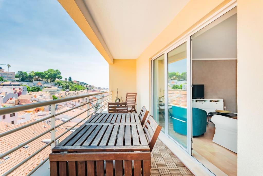 Lay Your At Avenida Da Liberdade Lisboa
