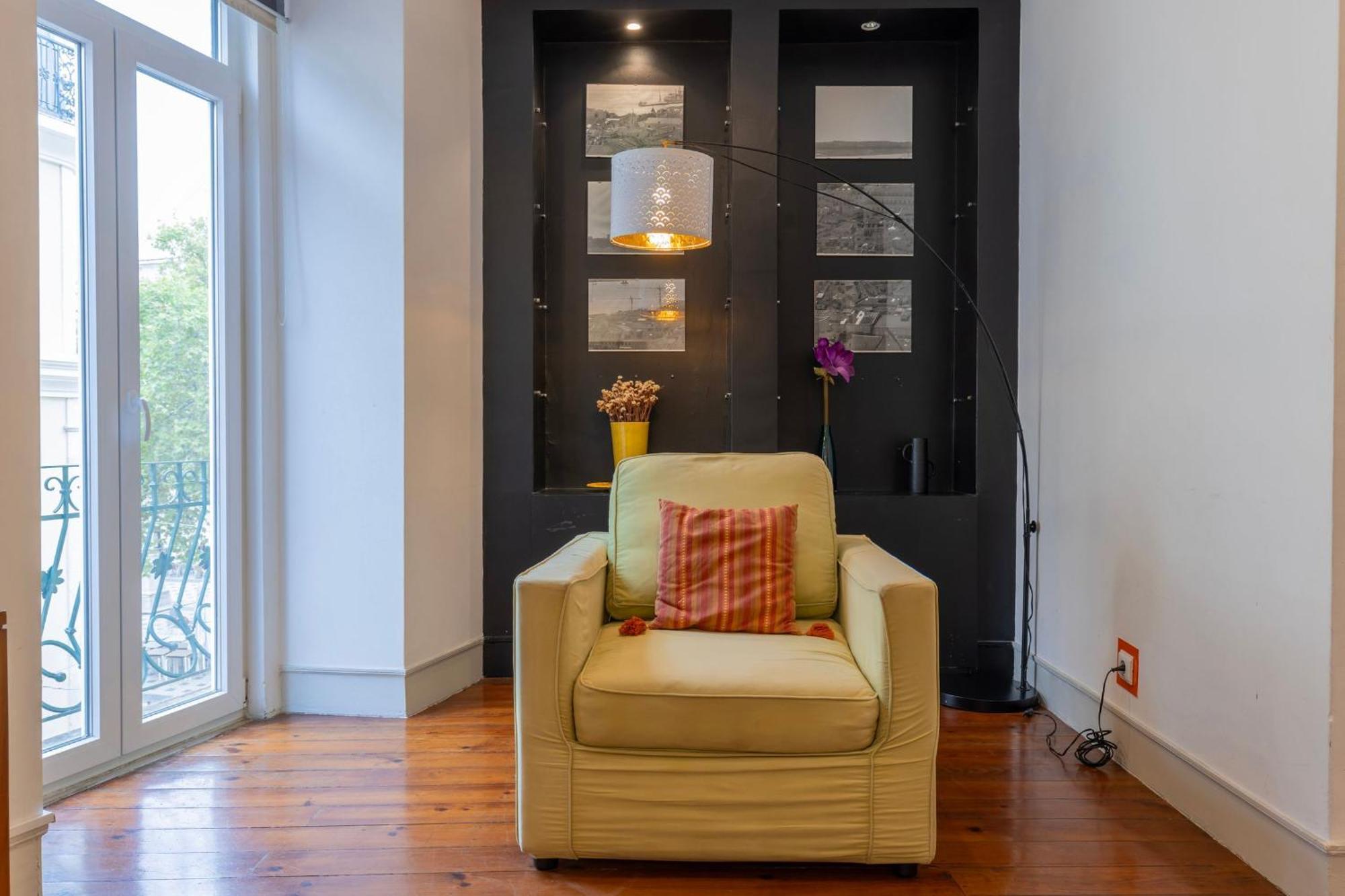 Chiado Center 1bdr Flat By Lovelystay Apartamento