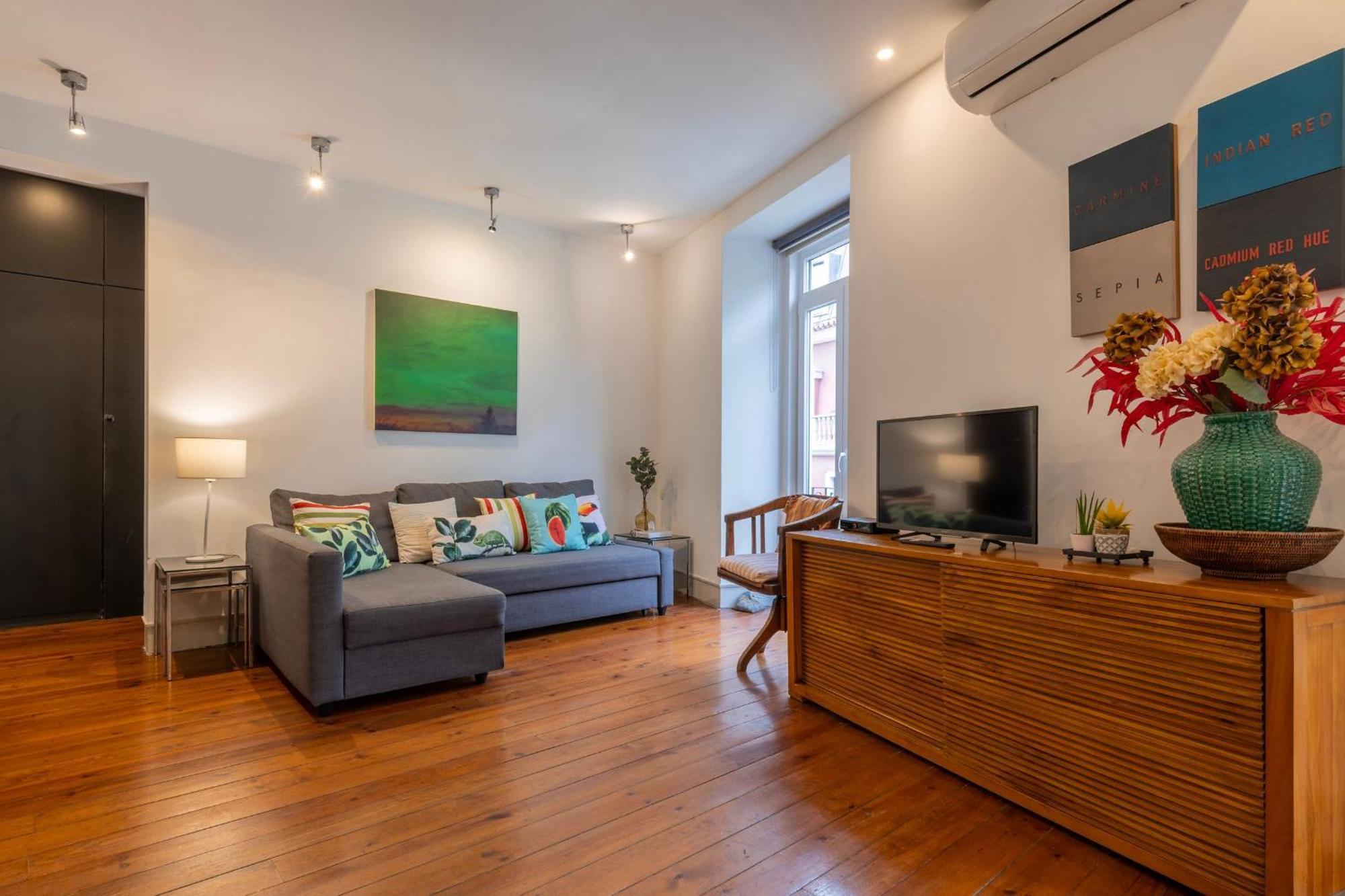 Chiado Center 1bdr Flat By Lovelystay Apartamento *