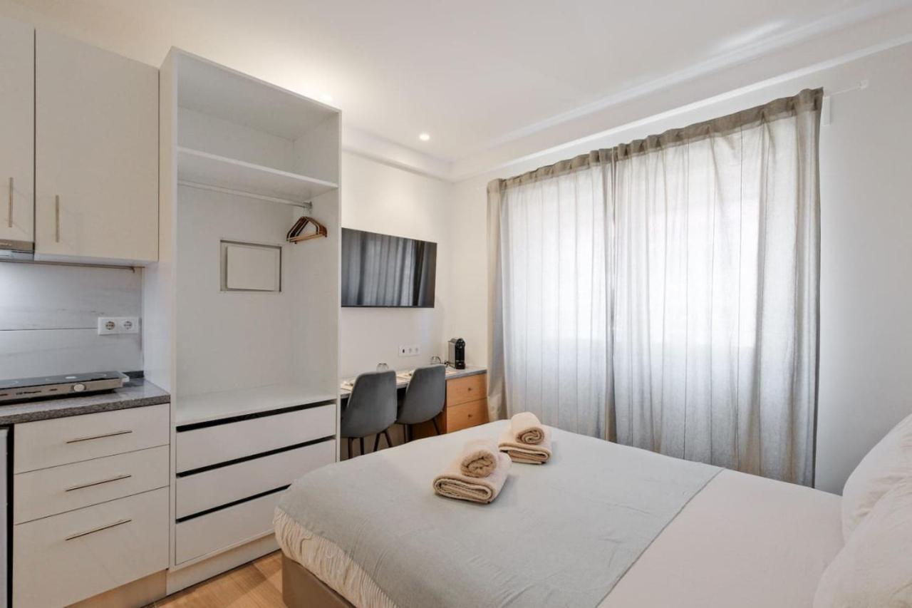 Lovely Fully Equipped Near Subway N1