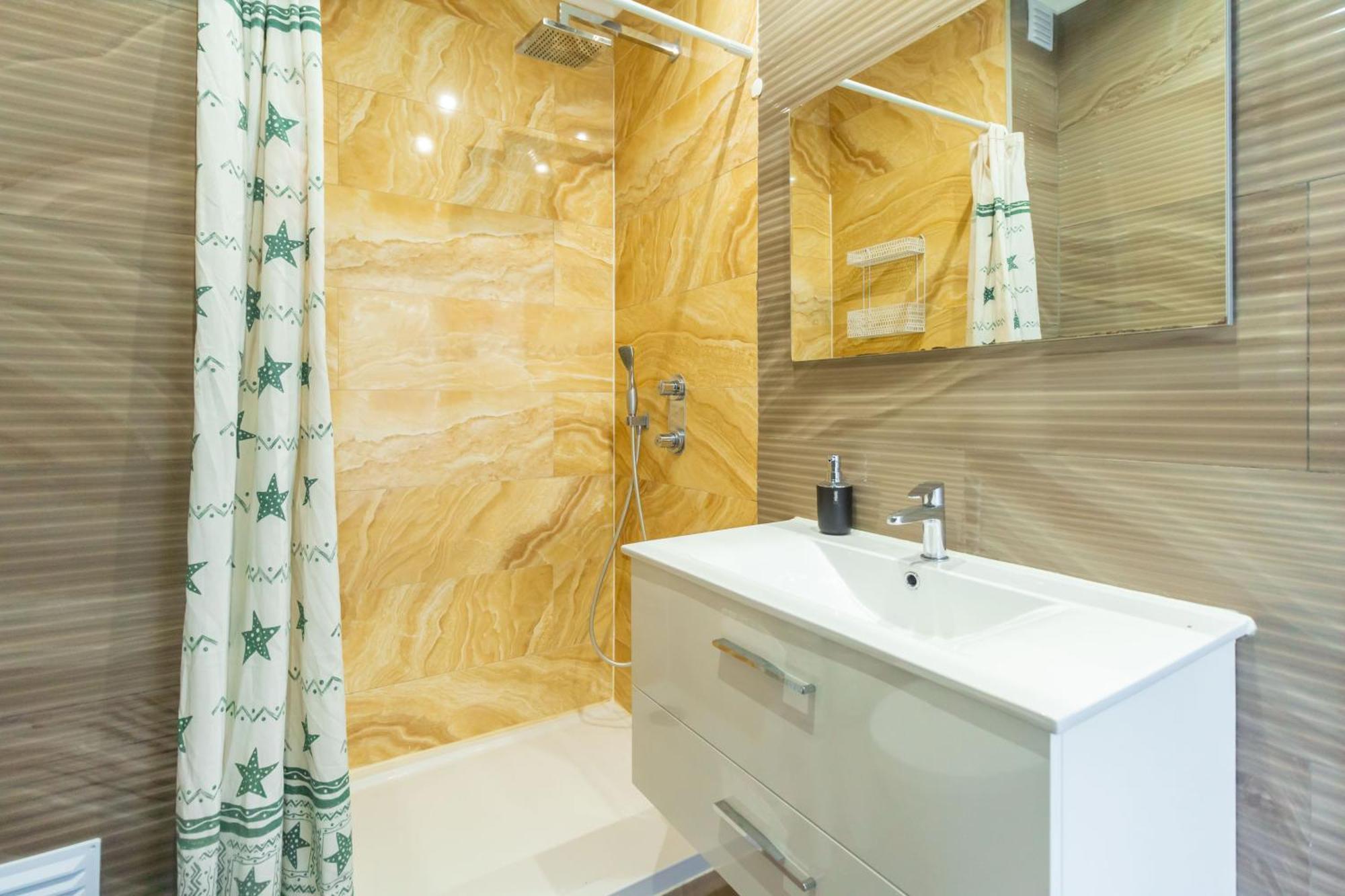 Apartamento Casa Ribeira Do Bairro Penha De Franca Lisboa