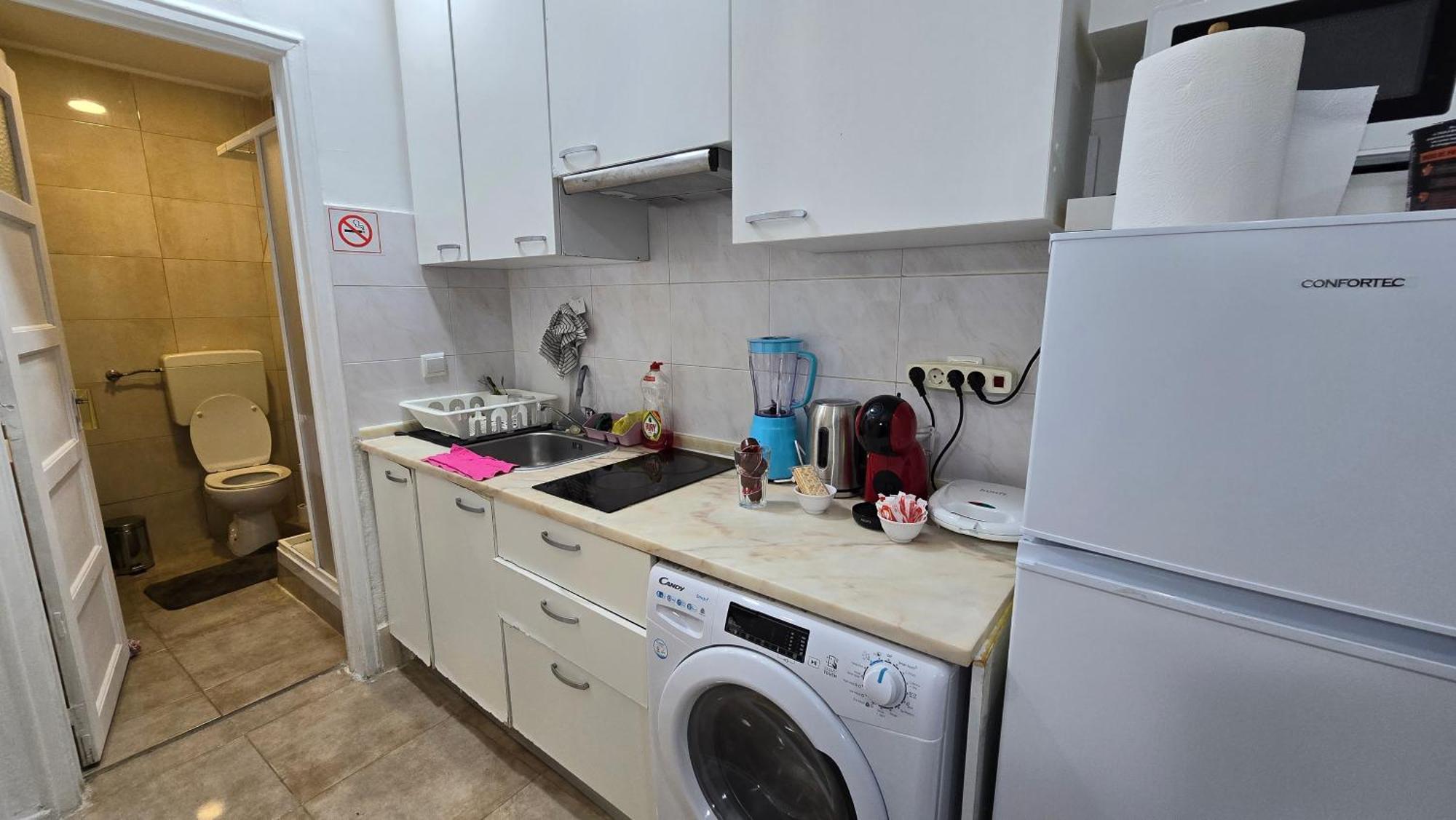 Cave -1 Estudio Inteiro No Areeiro Em Apartamento