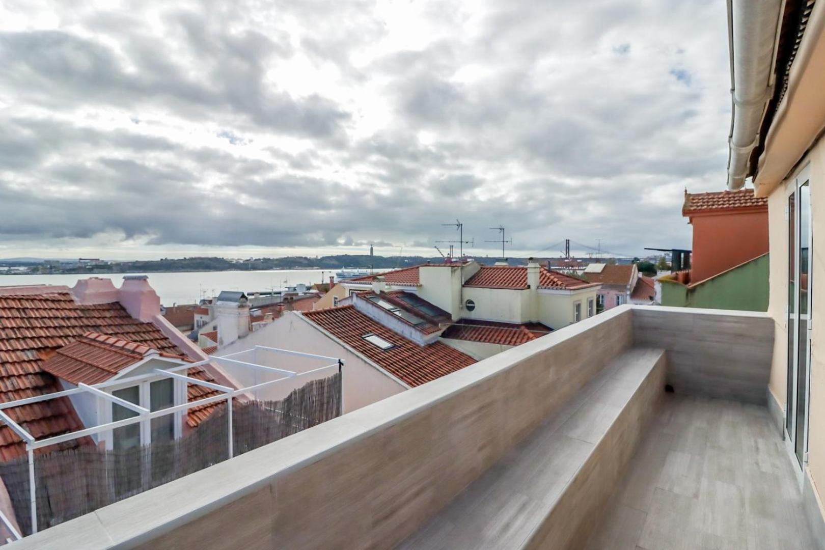 Apartamento 2br Terrace With Tagus View - Air-conditioned | By Airnest