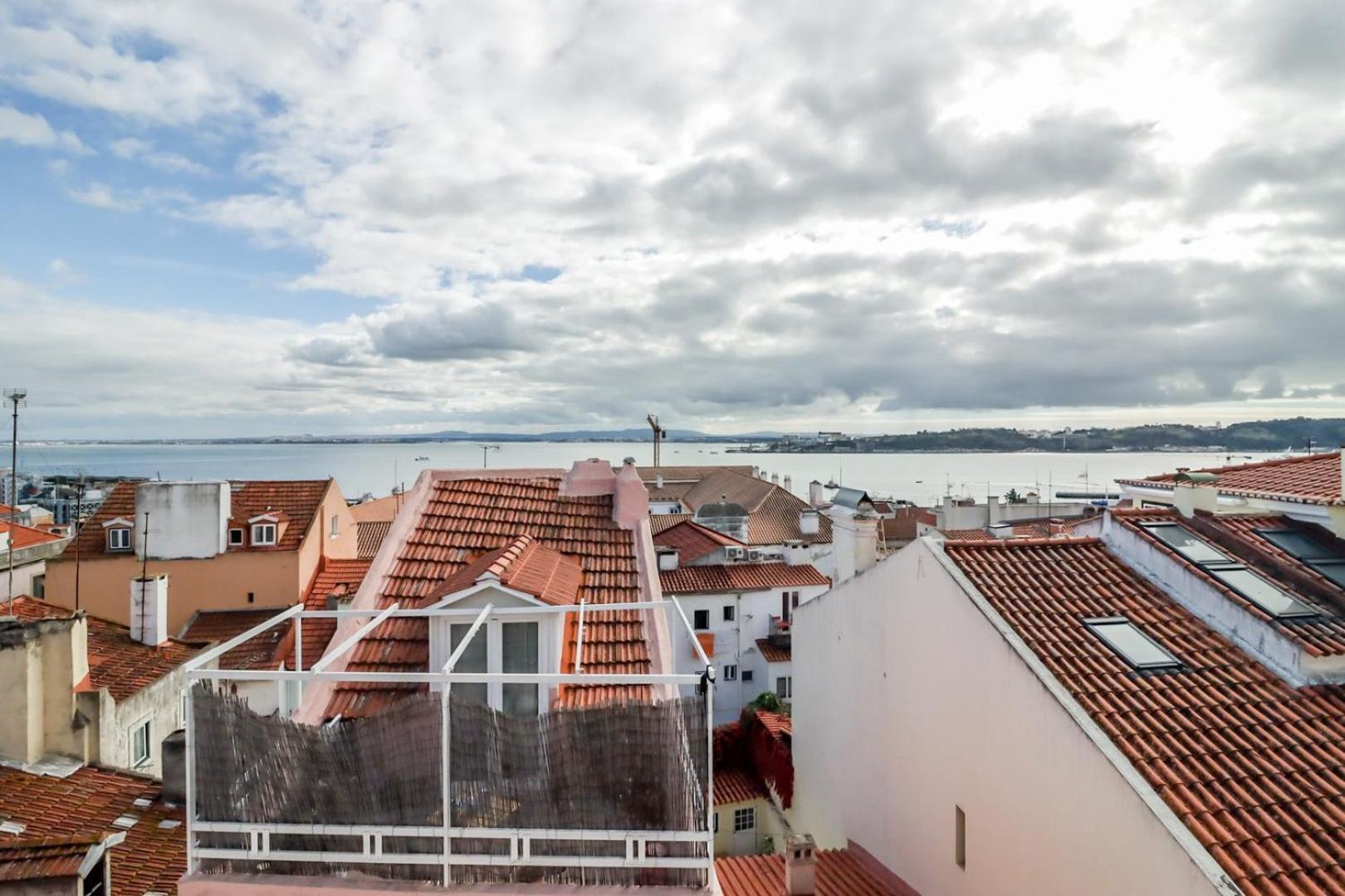 Apartamento 2br Terrace With Tagus View - Air-conditioned | By Airnest *