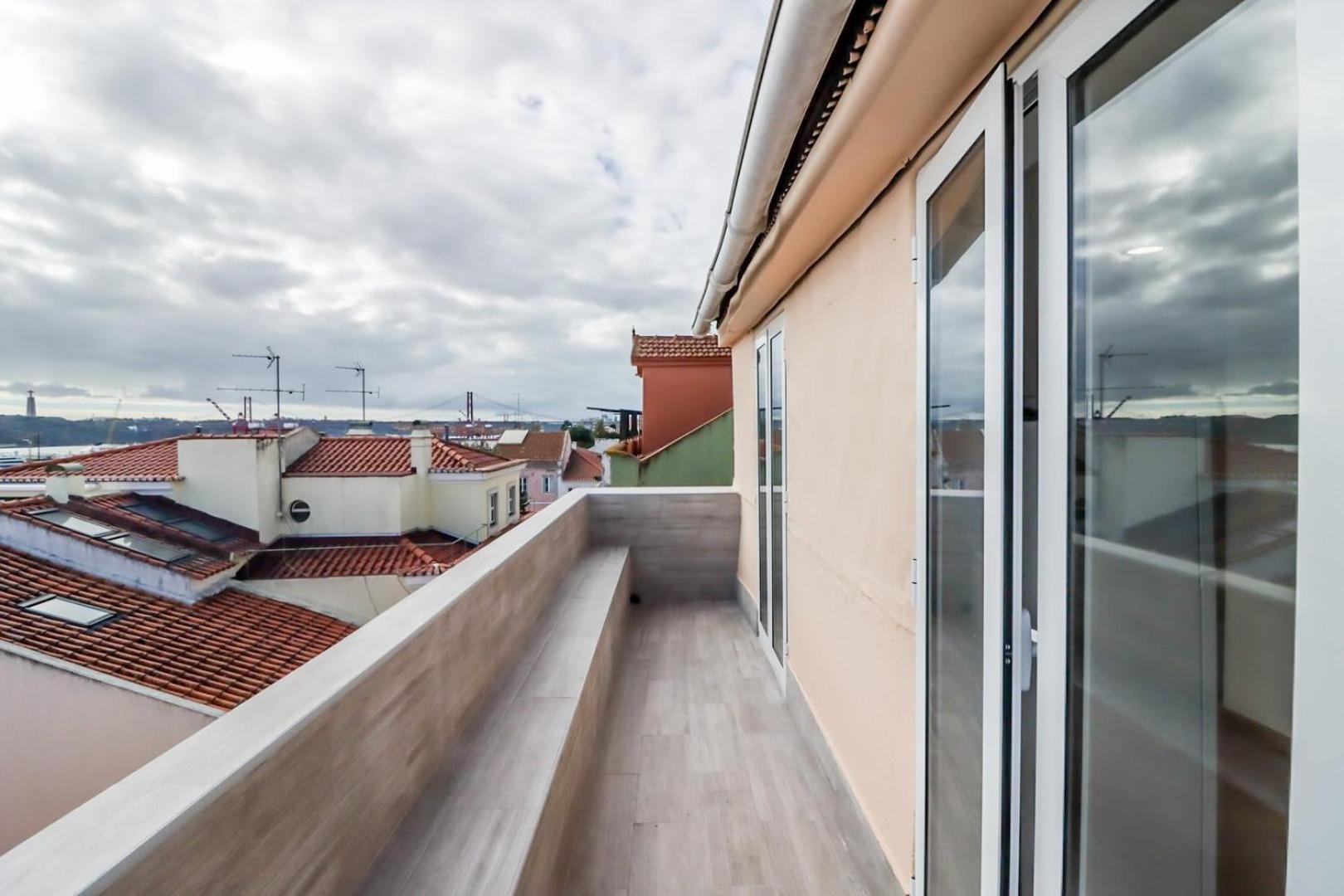 2br Terrace With Tagus View - Air-conditioned | By Airnest Lisboa